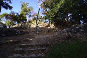 美濃金山城　本丸大手