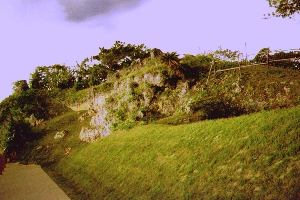 浦添城主郭跡