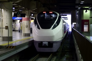 E657n@Ђ