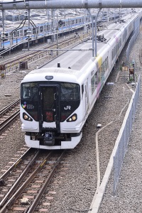 JR東日本 E257系 特急「あずさ」