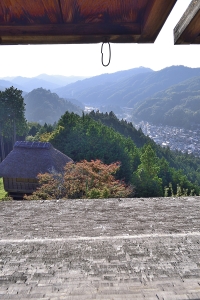 真弓山城の復元建築物