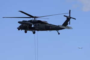 UH-60J ~ U-125A