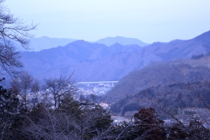 ���j�A������