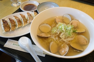 湾岸長島PAにて